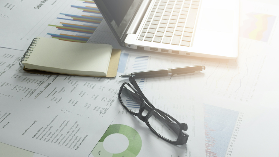 Financial accounting and graphs analysis